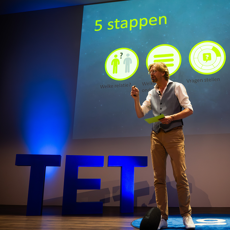 Jan van der Spoel Spreker Vertrouwen Speakers for Good