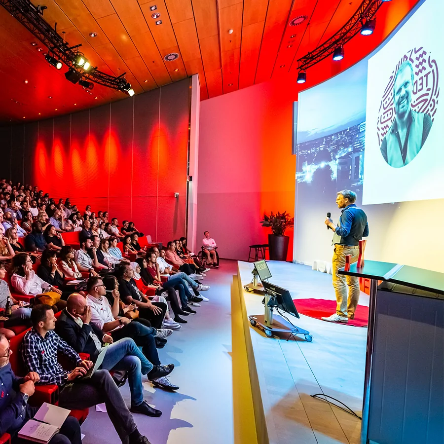 Jan van der Spoel | Speakers for Good
