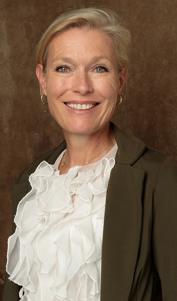 Ariane Roos | Speakers for Good